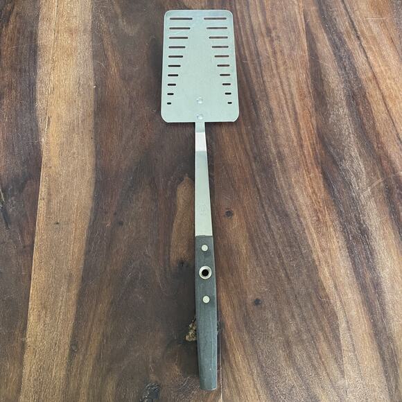 Ecko Flint Arrowhead Slotted Spatula 14" Center Hole Handle Stainless USA VTG - Picture 1 of 7